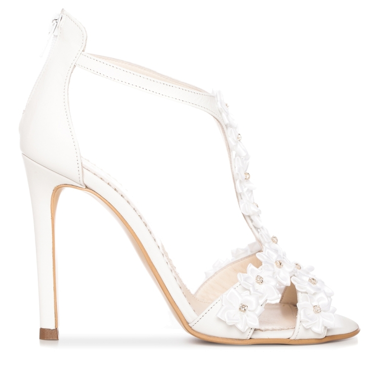 White bridal sandals with high heel Chandelier Flower